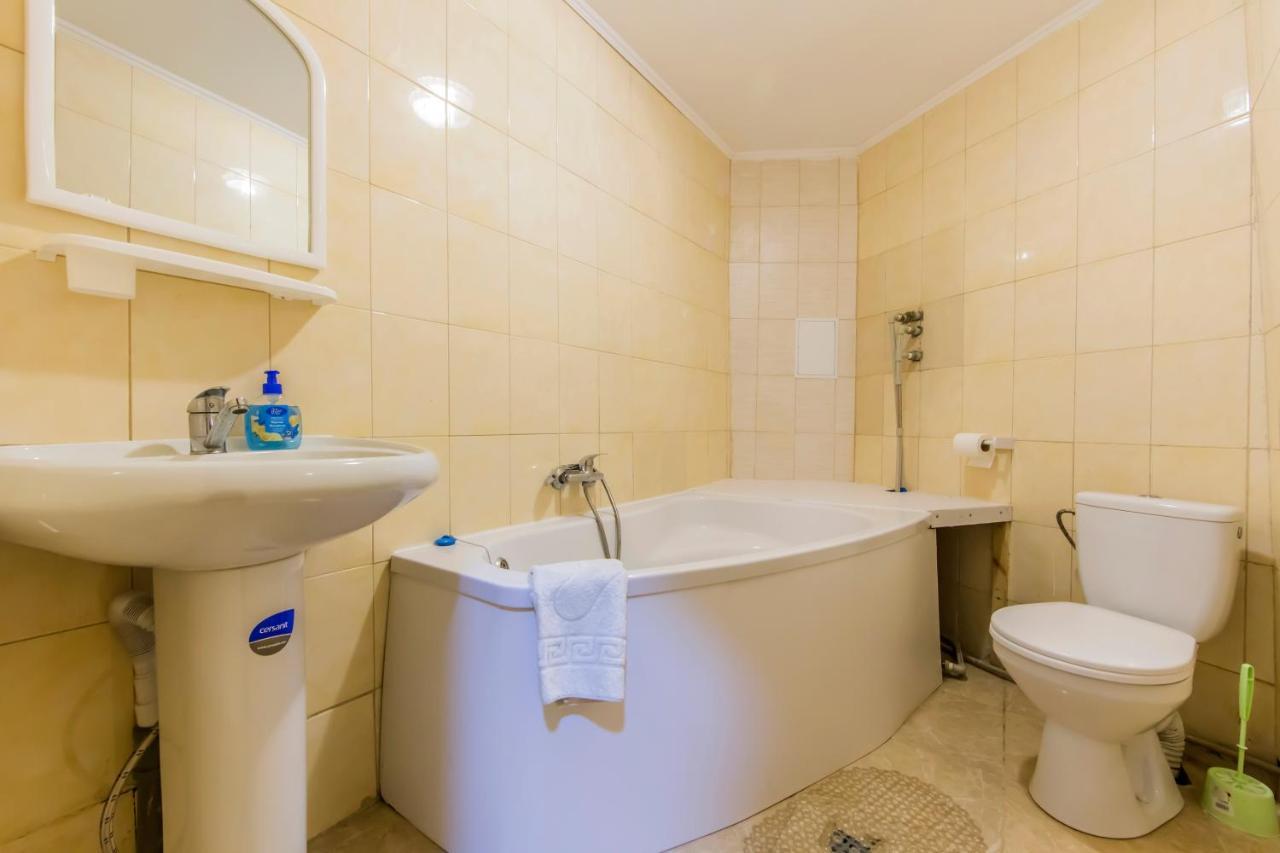Комфортный Номер В Уютном Апарт-Отеле Kiev Exterior foto